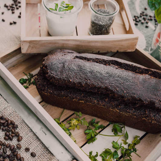 Hanfmilch-Walnusscreme-Brot