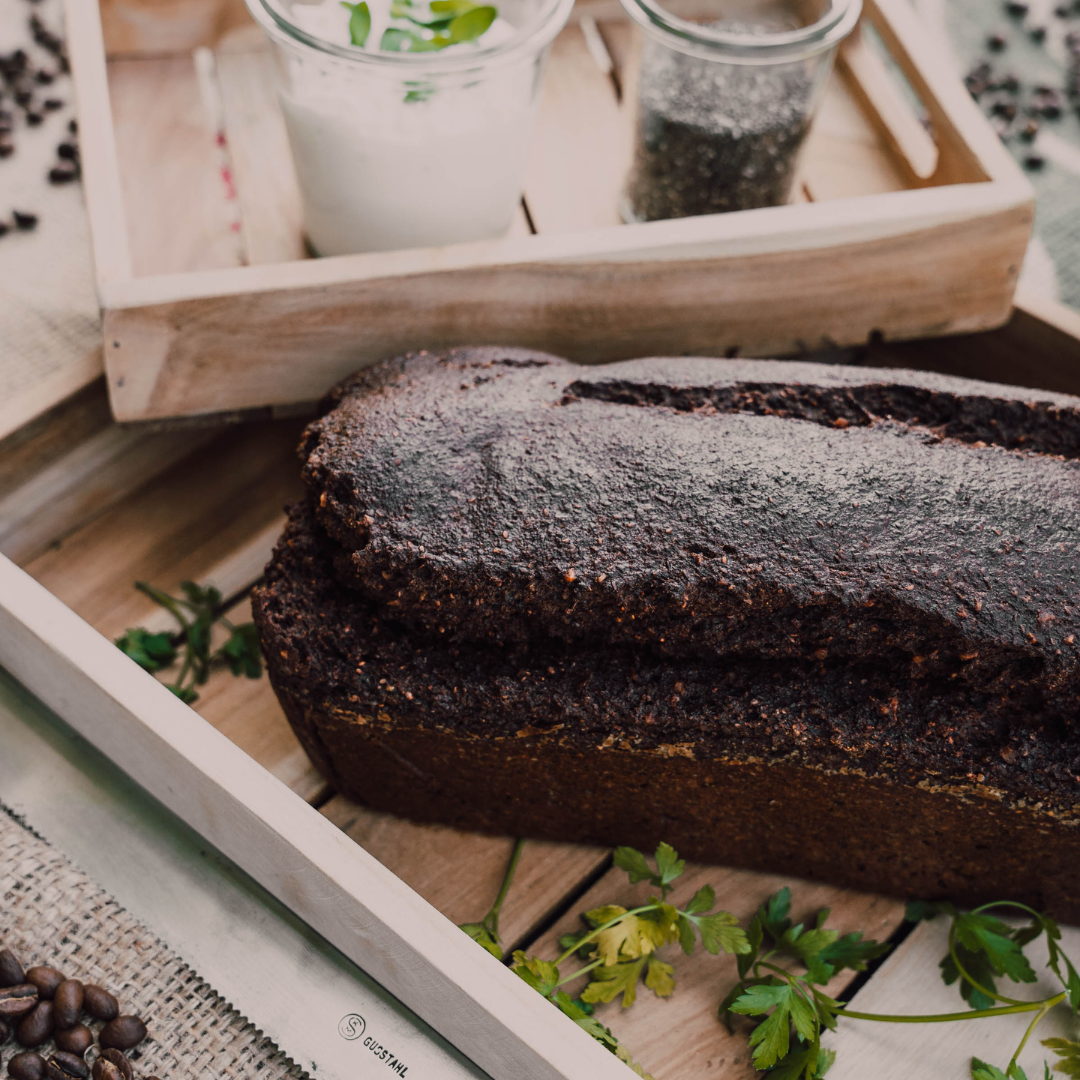 Hanfmilch-Walnusscreme-Brot