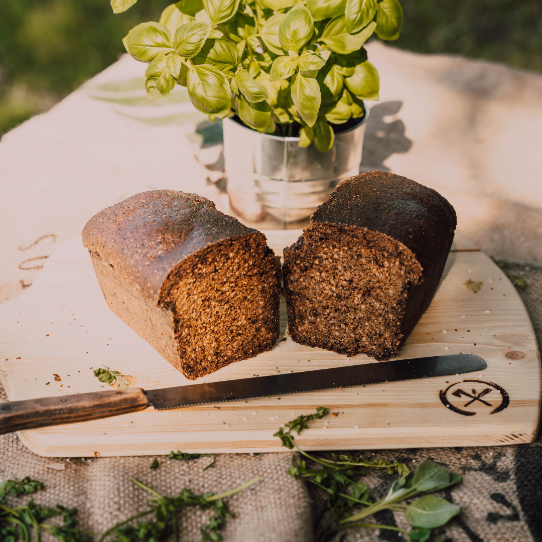 Harzer-Hüttenkäse-Walnuss-Brot