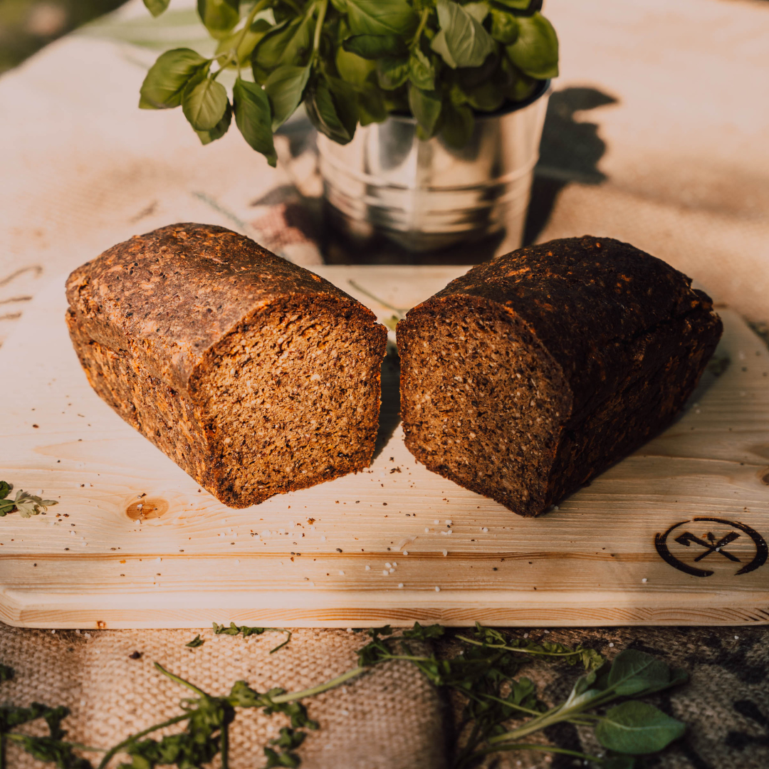 Cheddar-Walnuss-Butterschinkenspeck-Brot