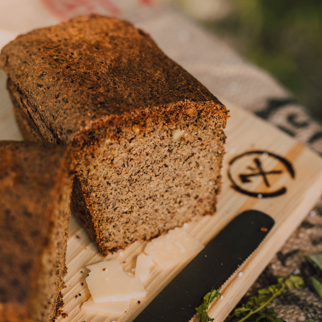 Parmesan-Ricotta-Pistaziencreme-Brot